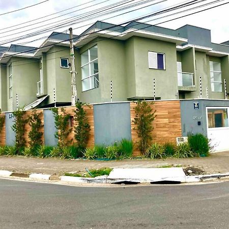 ברטיוגה Casa Agradavel Com Piscina Ha 1 Quadra Da Praia. מראה חיצוני תמונה